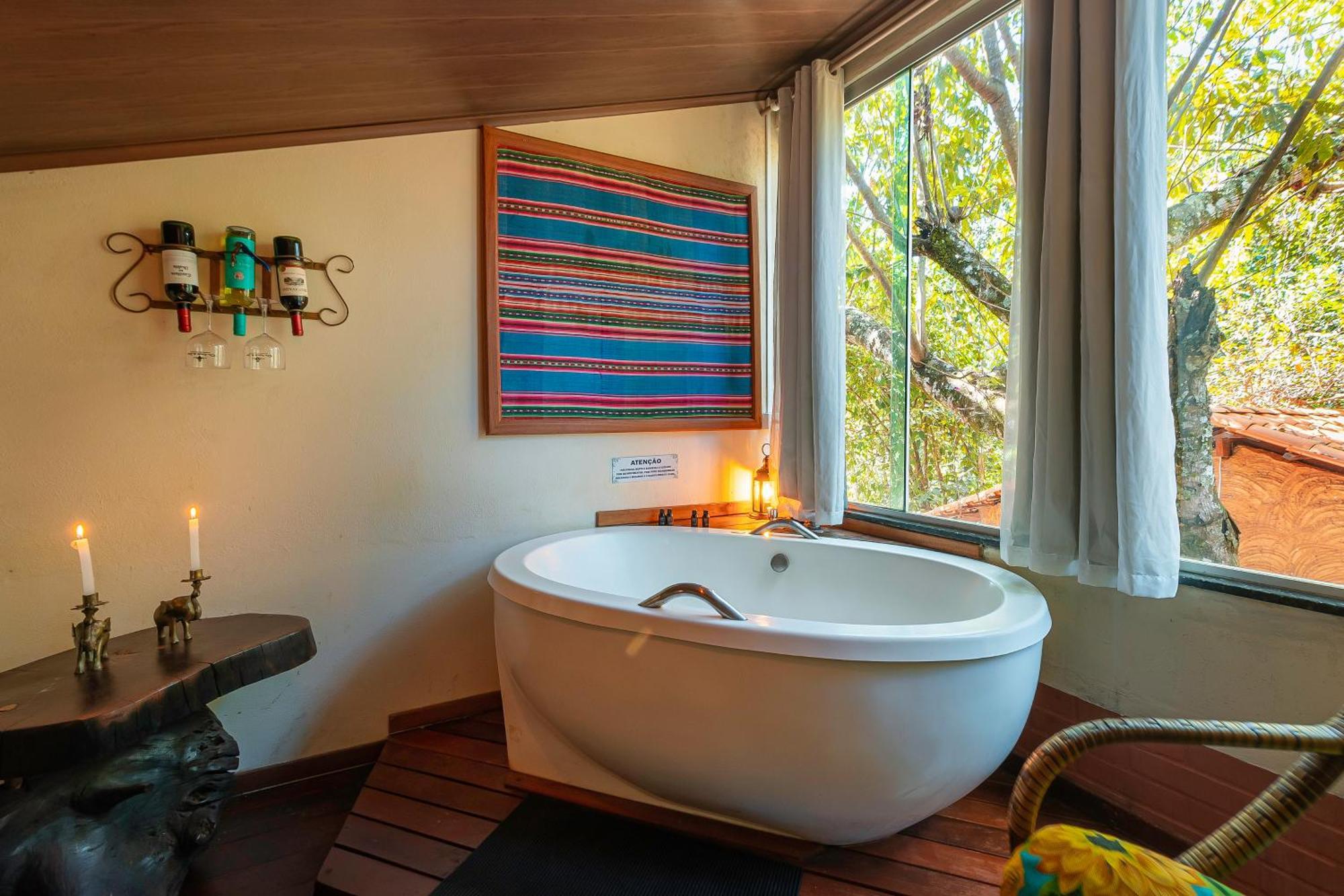 Suite bath Forest View
